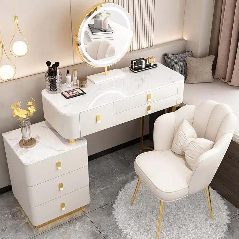 Distinctive Modern Dressing Table of Advanced Solid Wood for Bedroom